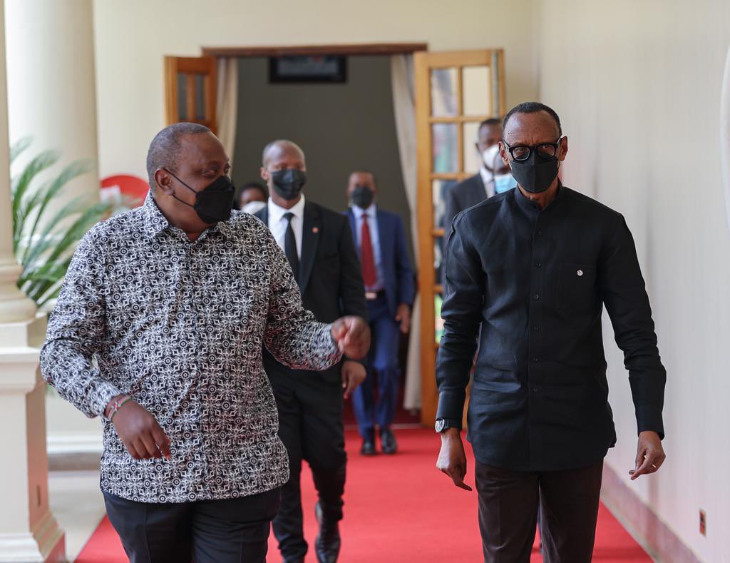 Perezida Kagame yasuye Kenyatta baganira ku mubano w'ibihugu byombi