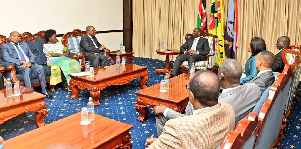 Perezida Ruto yasabye gukuraho imbogamizi zikibangamiye ubucuruzi muri EAC