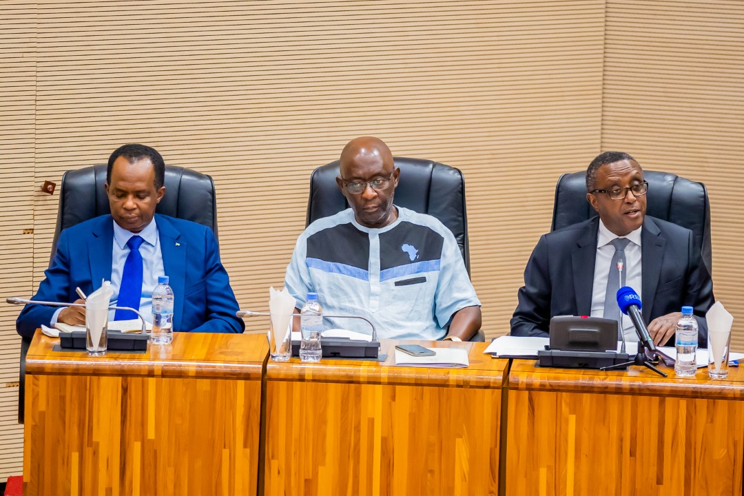 U Rwanda rwagaragaje ko rwifuza amahoro ariko rwiteguye icyo Congo yahitamo