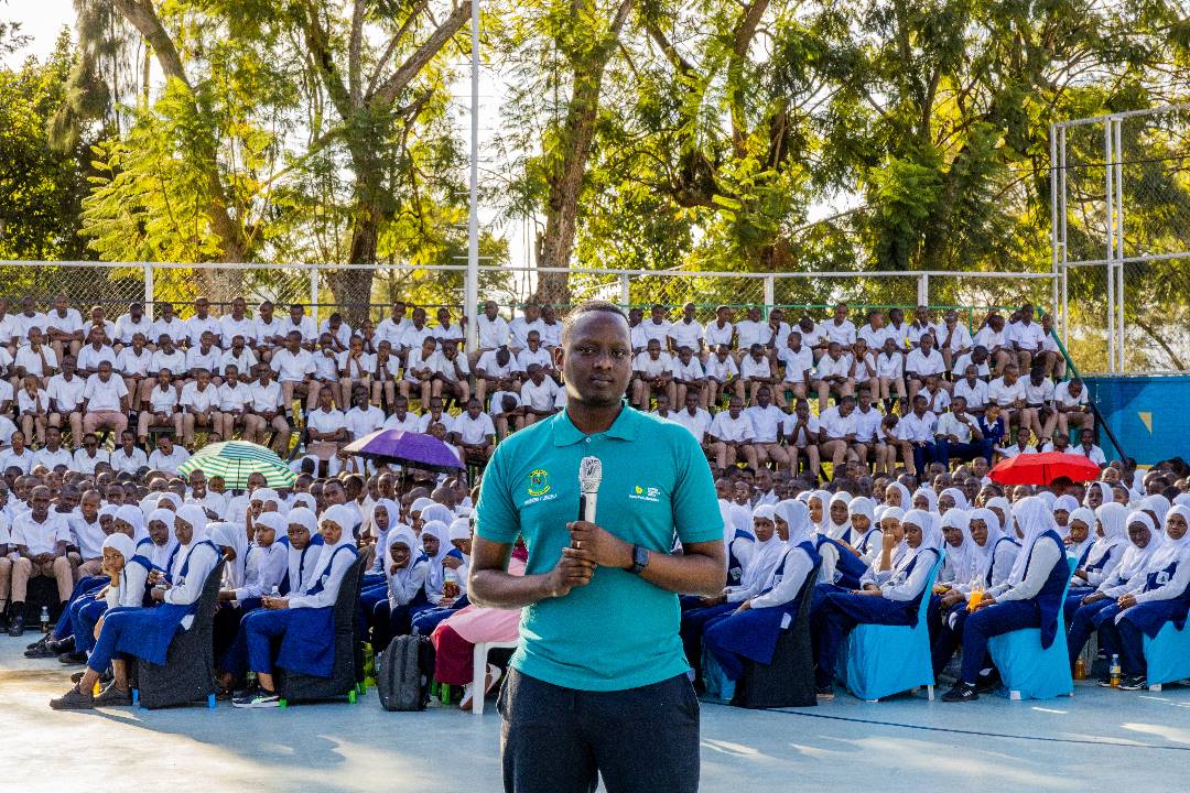 Urubyiruko rwibukijwe ko 'gukora icyo ushaka atari ukwangiza ubuzima'