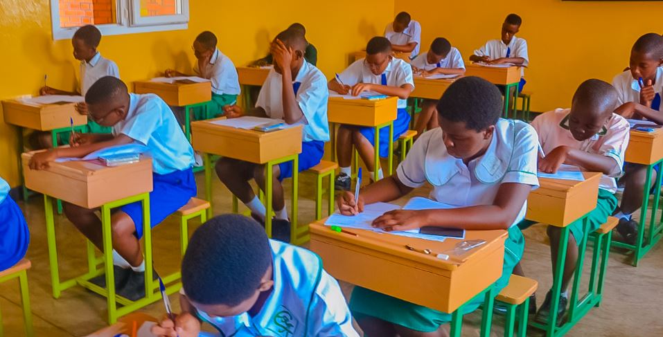 Abana 1203 bafite ubumuga batangiye ibizamini bya Leta