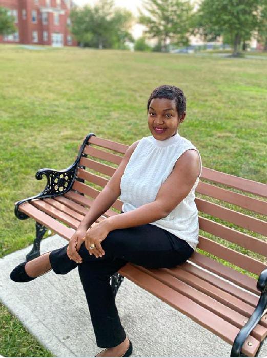 Umuhanzikazi Karasira akomeje kwibasirwa ku mbuga nkoranyambaga