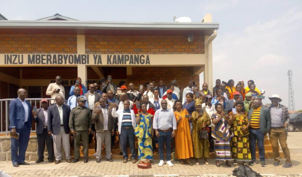 Musanze: Abaturiye pariki y'ibirunga baravuga ko Sacola yabahinduriye imibereho