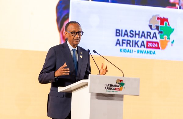Afurika ishoboye kwishyira hamwe igakemura ibibazo byayo-Kagame
