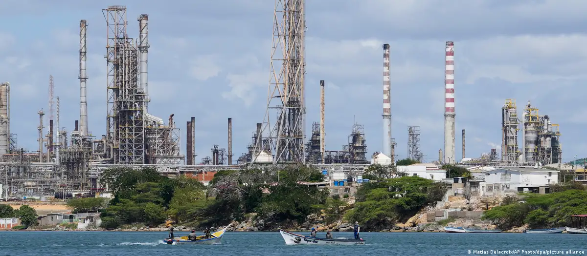 VENEZUELA YAKIRIYE AMAFARANGA YA MBERE YAVUYE MURI PETEROLI YAYO YAGURISHIJWE N'AMERIKA