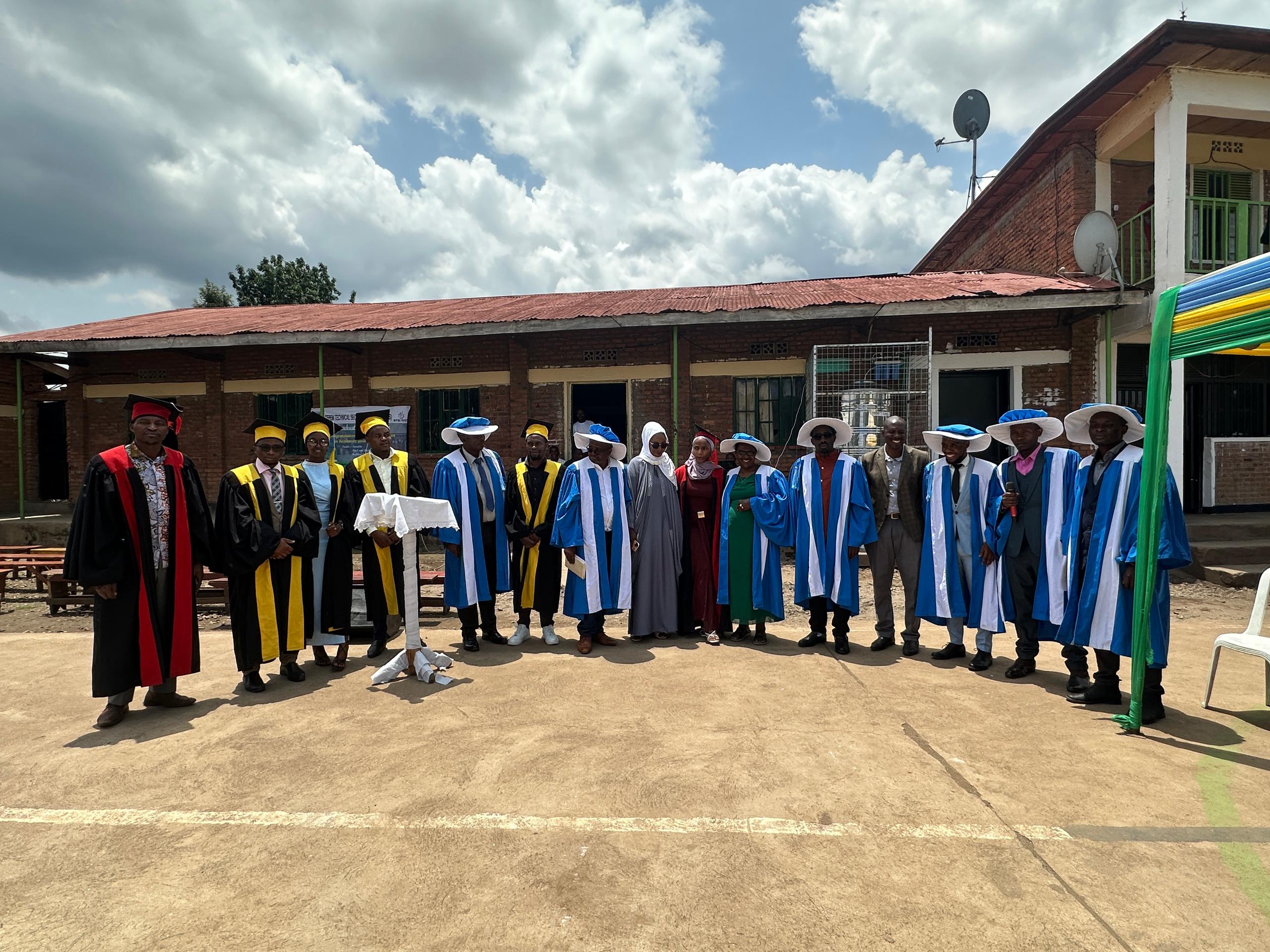 Burera: Abanyeshuri barangirije amasomo muri CEPEM basabwe kuzashyira mu ngiro ibyo bize