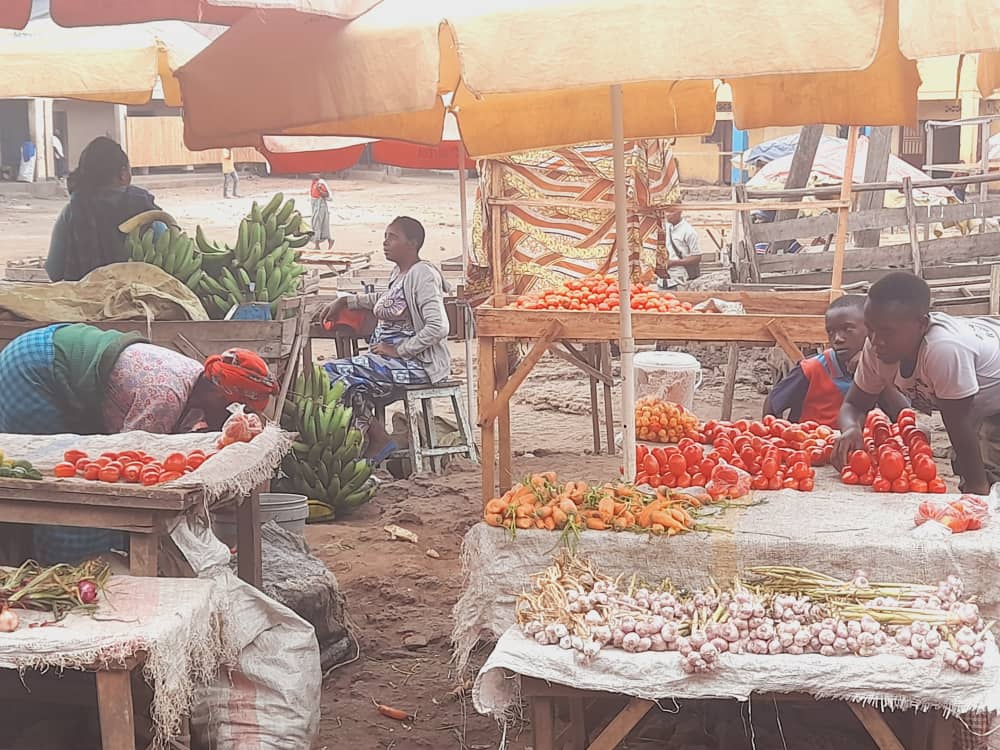 Musanze: Abacuruzi bari kwishyuzwa amahooro aruta igishooro