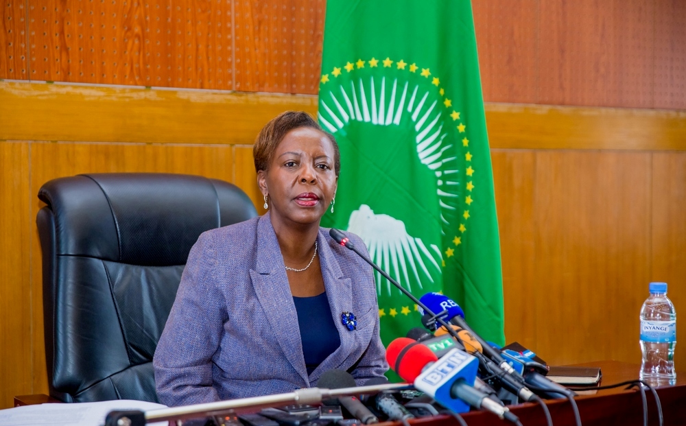 Mushikiwabo Louise ni uwa 5 mu bavuga rikijyana muri Afurika