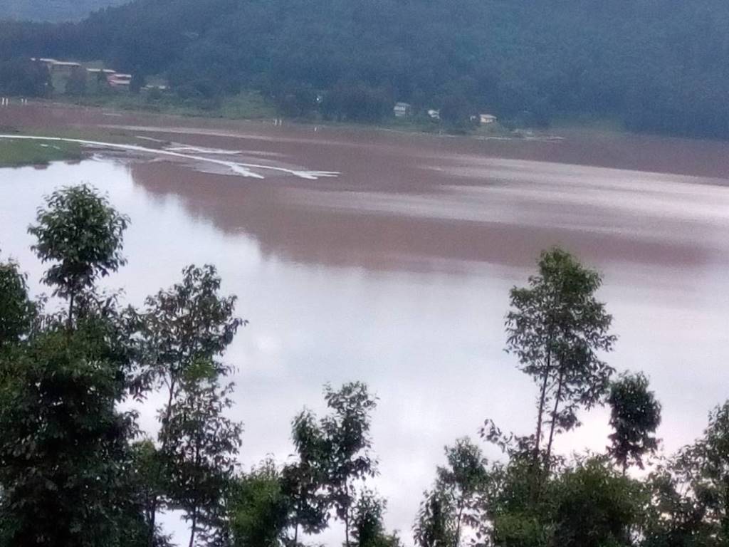 Musanze: Umubyeyi wari umaze iminsi yarabuze bamusanze mu kiyaga cya Karago