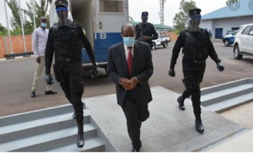 PAUL RUSESABAGINA ARI MU MABOKO YA RIB