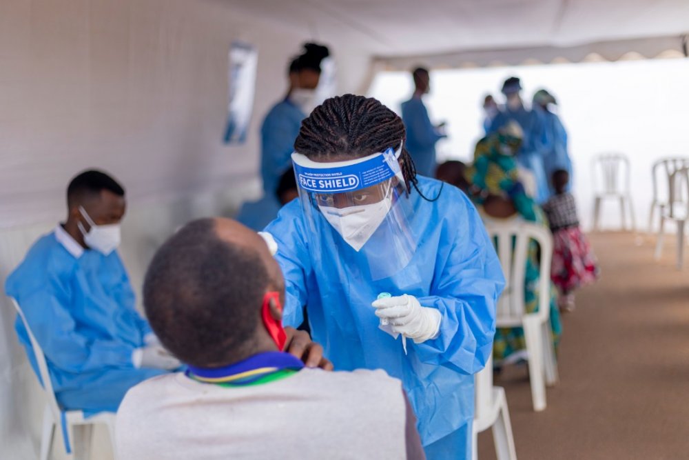 Ingamba zo gukumira COVID-19 zatumye hatakara imirimo 900 000 mu kwezi kumwe