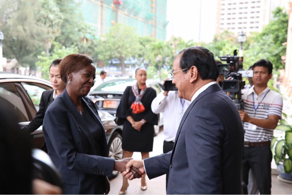 Minisitiri Mushikiwabo Yerekeje Muri Cambodia Gushaka Amajwi