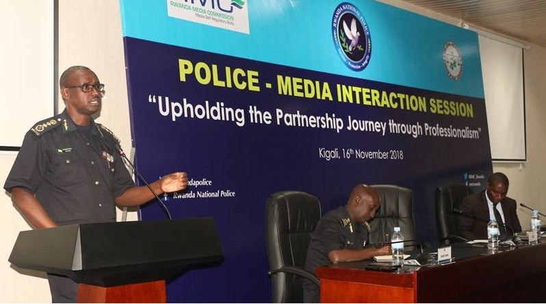 IGP Dan Munyuza yaburiye abashaka gutokoza, umutekano w'u Rwanda