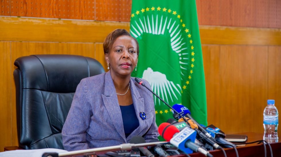 Ibihugu ntibyabanishwa no kwirengagiza amateka akomeye nka Jenoside – Mushikiwabo