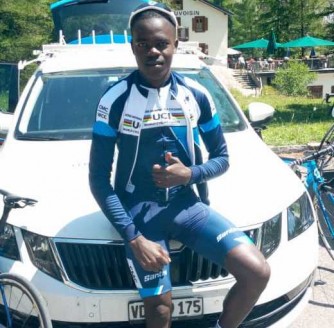 CYCLING: Habimana Jean Eric yasoje mu myanya 15 mu irushanwa rya mbere ari mu Busuwisi-AMAFOTO