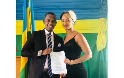 Rusheshangoga Michel yasezeranye n'umukunzi we imbere y'amategeko