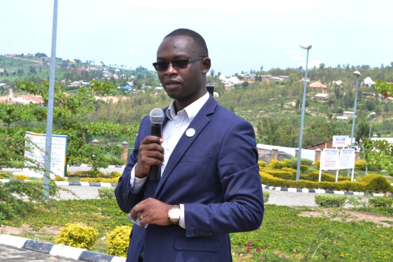 Ruhango: Impamvu y'idindira ry'imirimo yo kubaka ikigo cy'urubyiruko ntirivugwaho rumwe