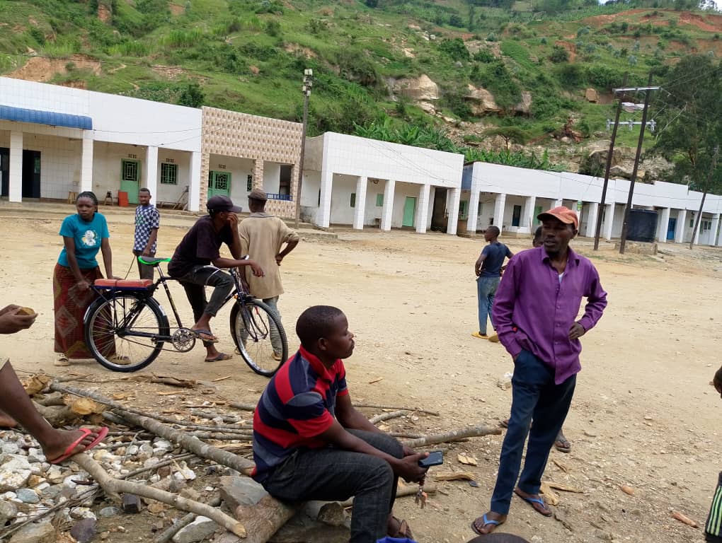 Ngororero: Bategetswe kuvugurura santere y'ubucuruzi barangije bategekwa kuyivamo nta ngurane