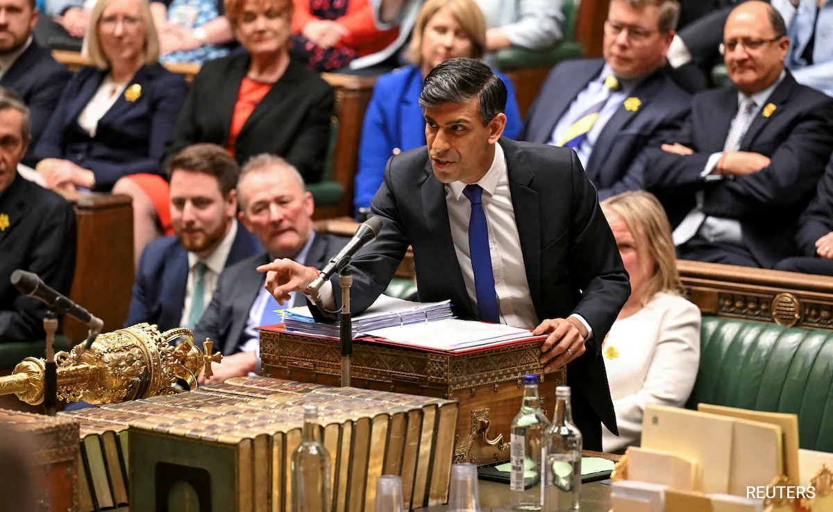 Rishi Sunak yashyizeho impamvu imwe izatuma indege y'abimukira ihaguruka yerekeza mu Rwanda