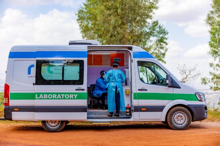 Umujyi wa Kigali wohereje Laboratwari igendanwa yo gukingira abantu COVID-19