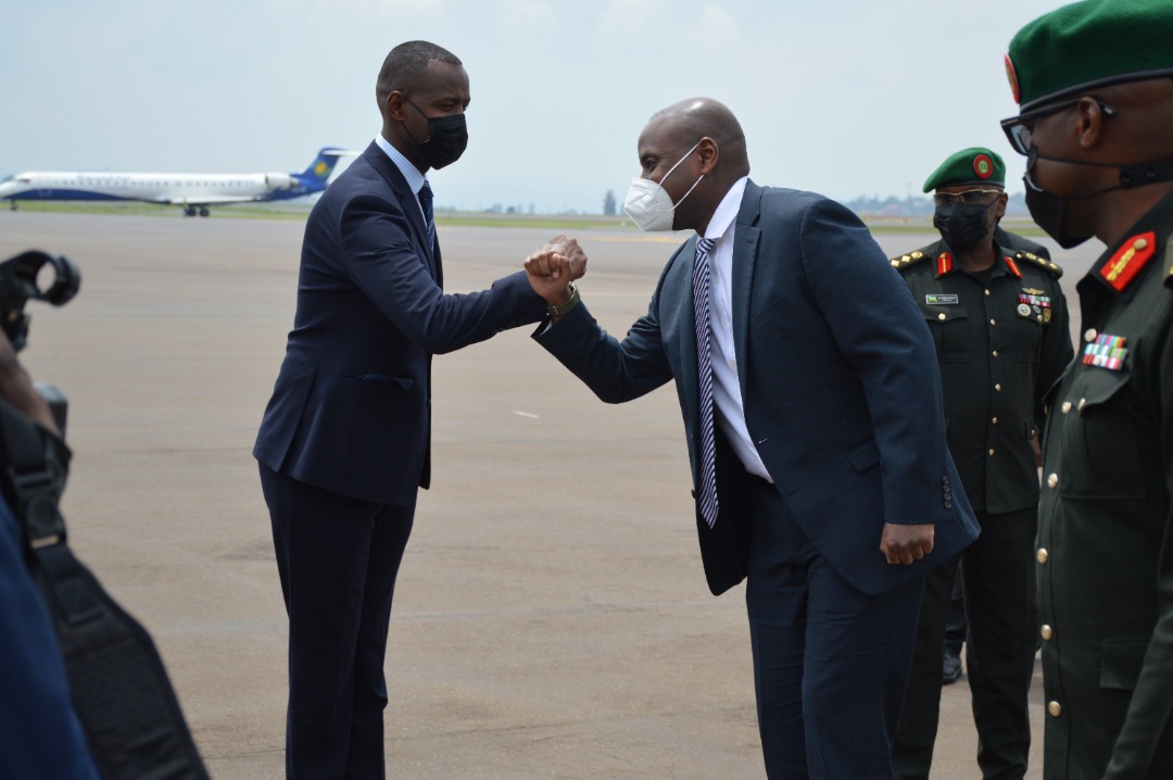 Gen. Kainerugaba yagarutse i Kigali kugarura umubano w'u Rwanda na Uganda