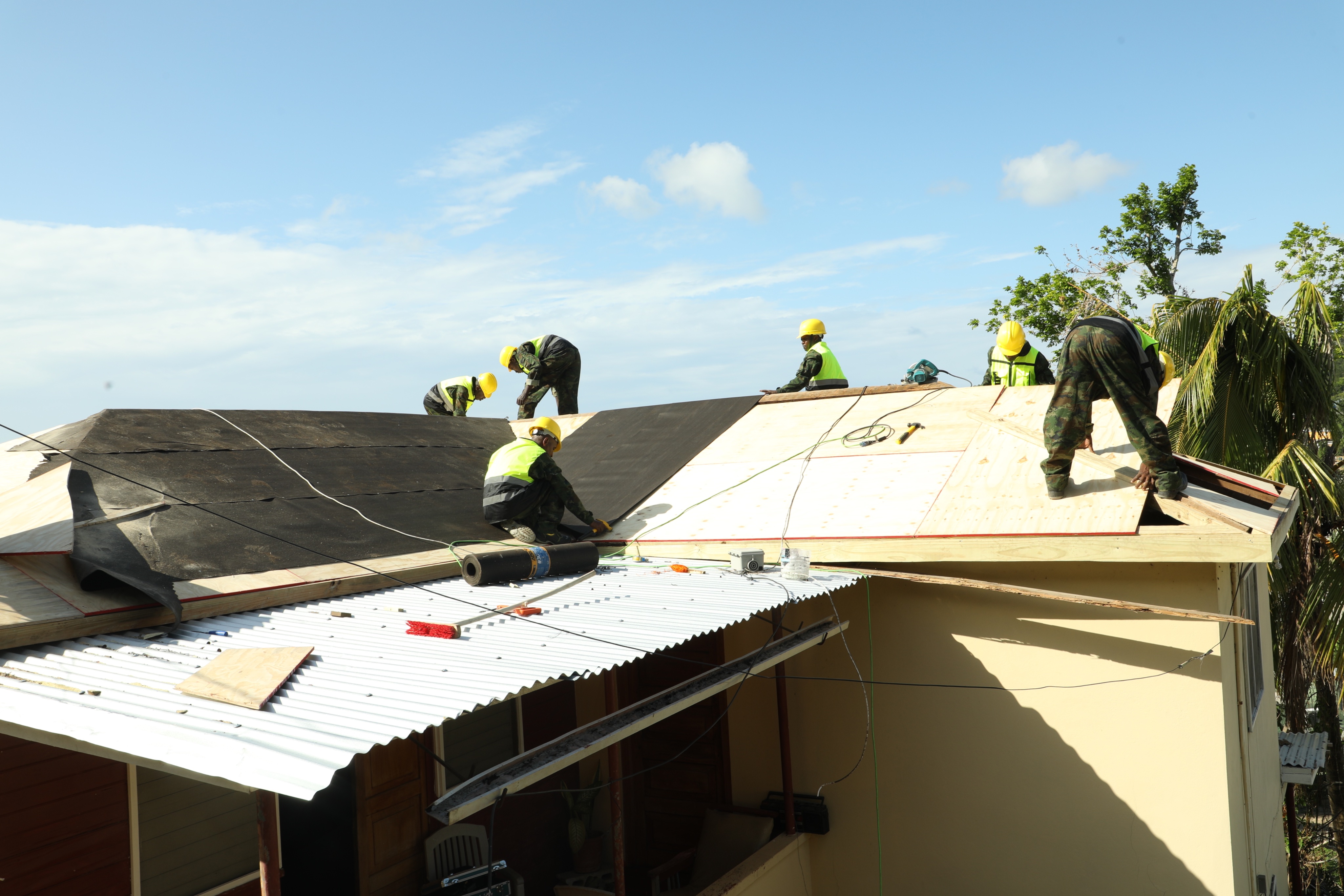RDF NA JDF BATANGIYE IBIKORWA BYO GUSANA INYUBAKO ZASENYWE N'UMUYAGA WISWE MELISSA