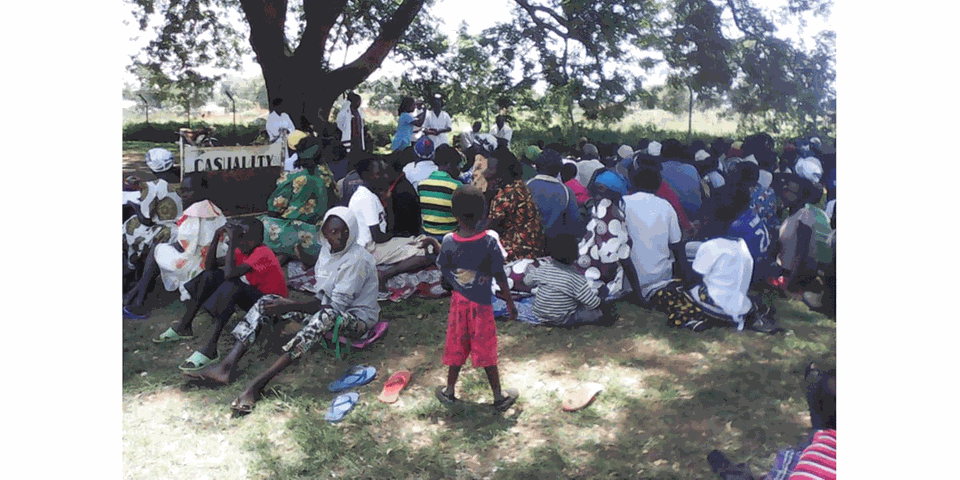 Uganda hari ibitaro bikorera munsi y'igiti