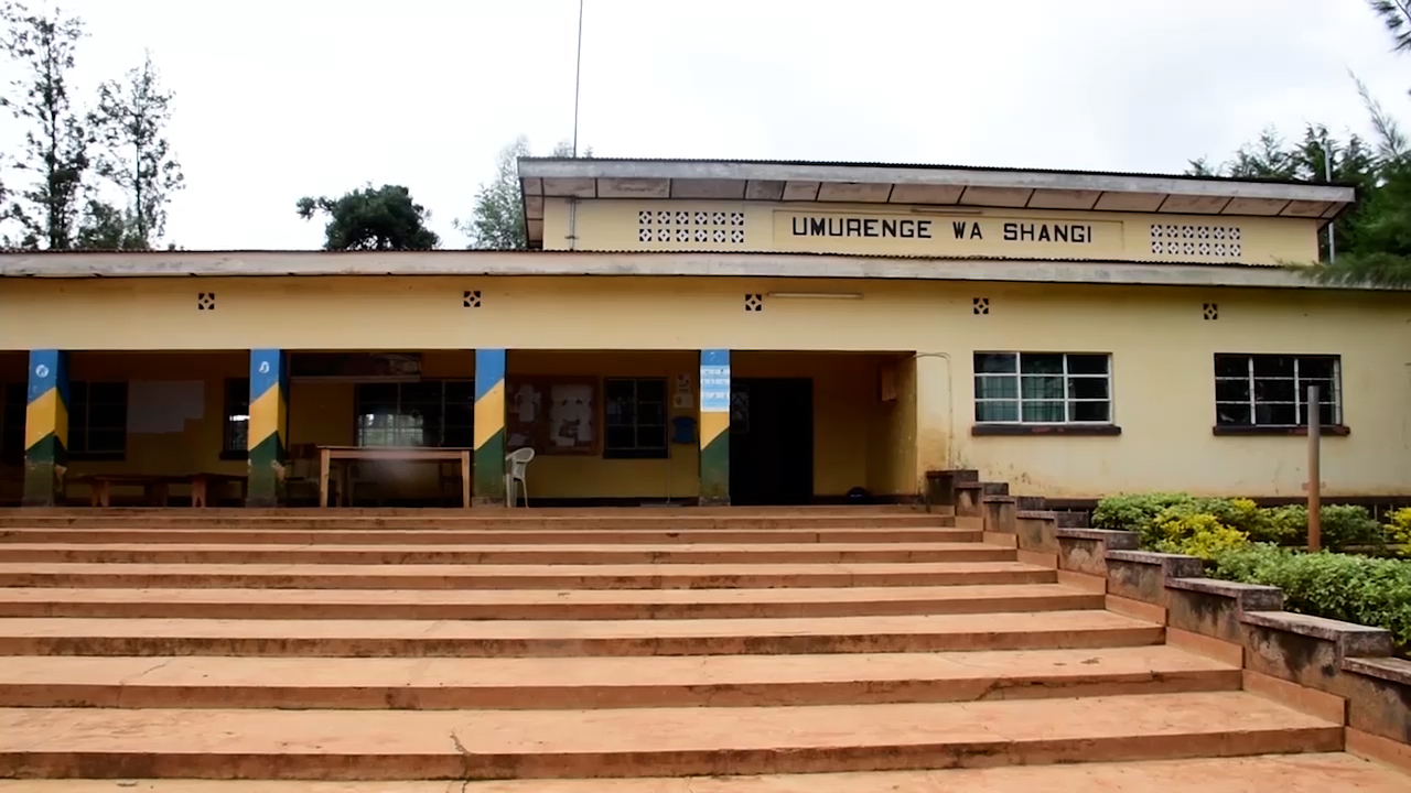 Nyamasheke: umukobwa yabyaye habura gato ngo asabwe anakobwe.
