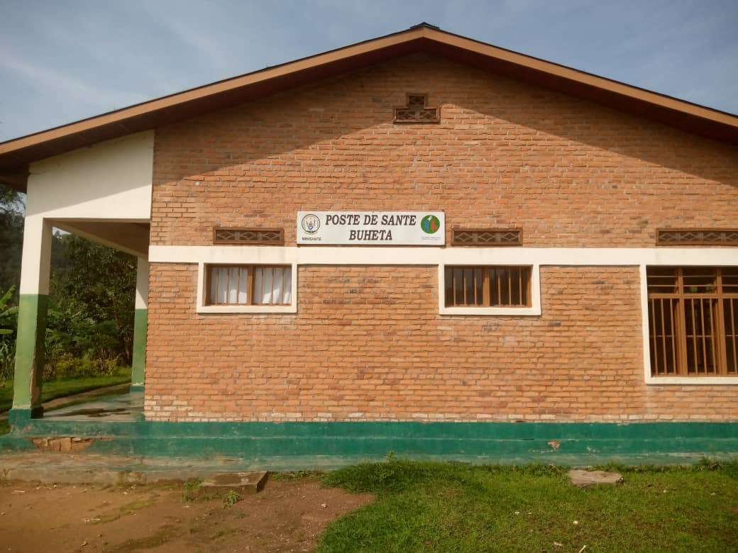 Gakenke: Basigaye barembera mu rugo kubera Poste de Santa ya Buheta yafunze