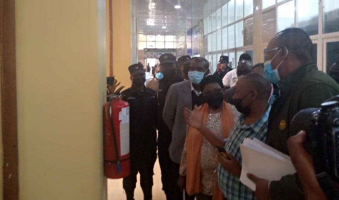 Musanze: Abacururiza mu isoko rya GOICO ntibarasobanukirwa gukoresha ibikoresho byo kuzimya inkongi z'umuriro