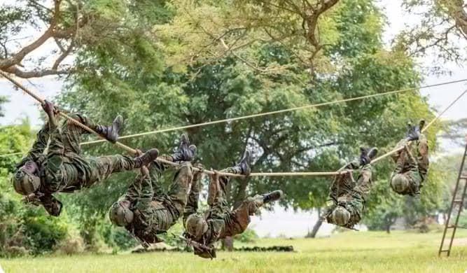 RDF yungutse abasirikare bashya basoje amasomo y'umwaka umwe biga.