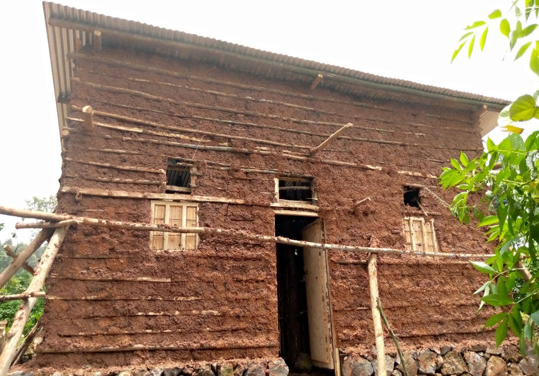 Nyiraguhirwa arashimira Perezida Kagame wamukuye muri nyakatsi