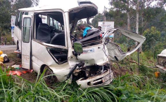 Rubavu: Ikamyo yagonganye na Coaster abagenzi bamwe bahasiga ubuzima