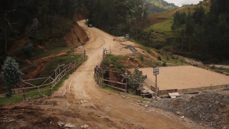 Ngororero: Hari abahinzi n'aborozi bakigorwa no kugeza umusaruro wabo ku isoko