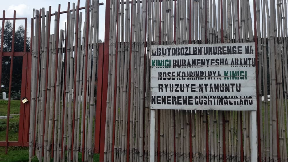 Musanze: Hari agace abaturage bongeye gushyingura mu ngo