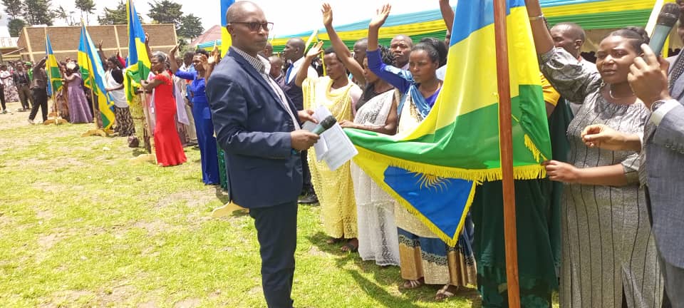 Amajyaruguru: Imiryango isaga 4000 yabanaga mu burya butemewe n' amategeko yasezeranye