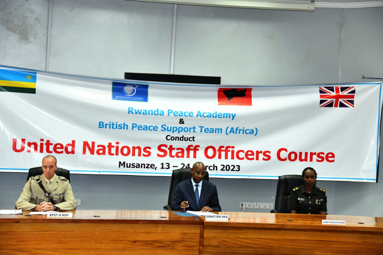 Aba-Ofisiye 24 batangiye amahugurwa azabafasha mu butumwa bw'amahoro