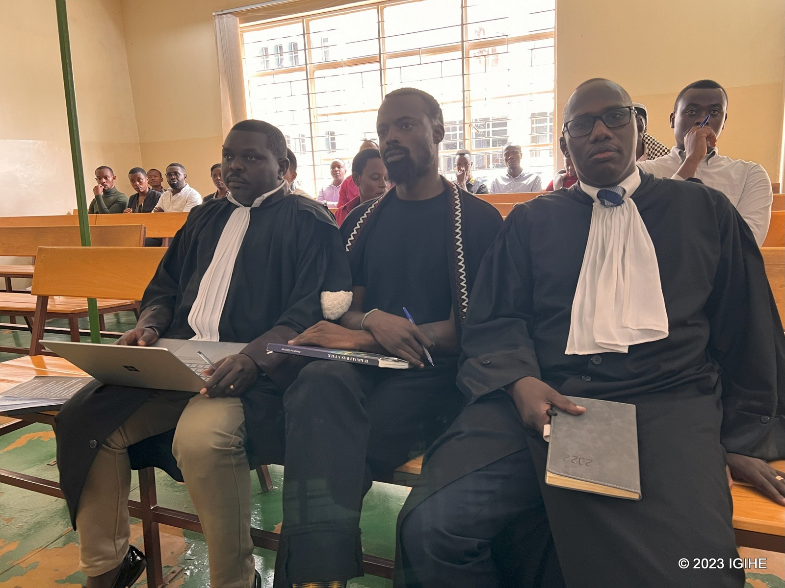 Turahirwa Moses yireguye ku rumogi na Pasiporo mpimbano akurikiranweho