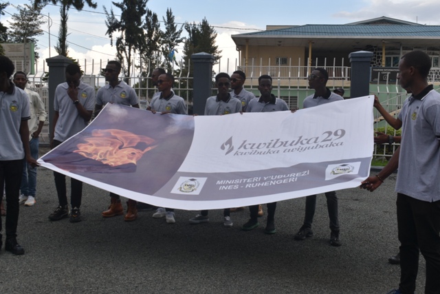 Abanyeshuri ba Ines Ruhengeri basabwe kwitandukanya n'amacakubiri yagejeje u Rwanda muri Jenoside