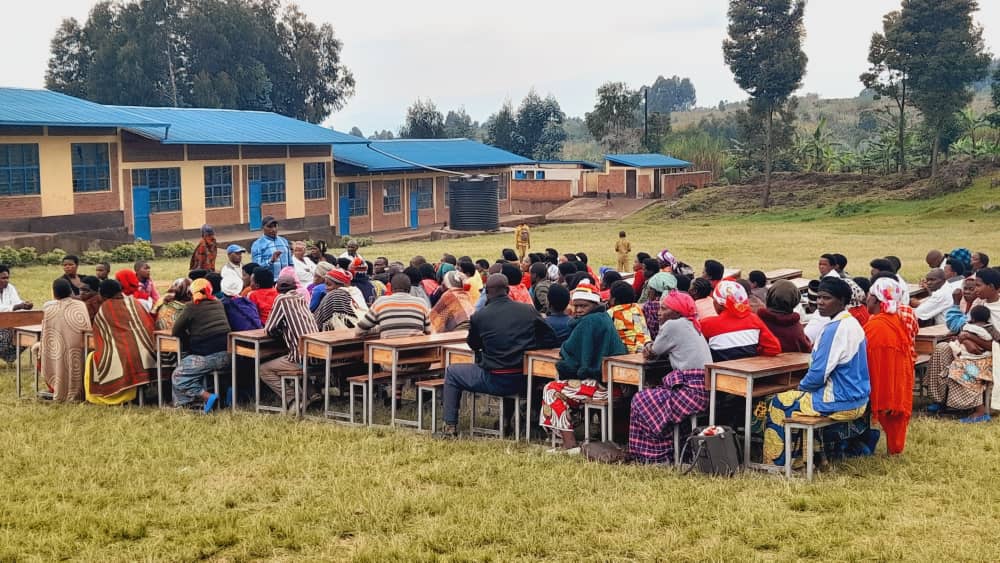 Musanze: Hari abayobozi b'amashuri bagiye kujya mu mitsi n'ababyeyi