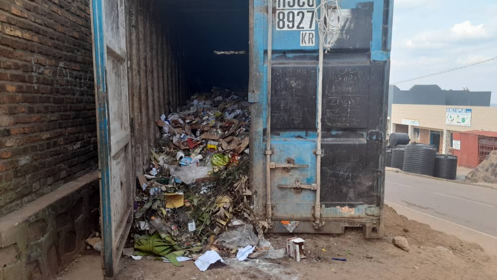 Gicumbi: Barasaba ko ikimoteri kiri mu marembo y'isoko cyimurwa