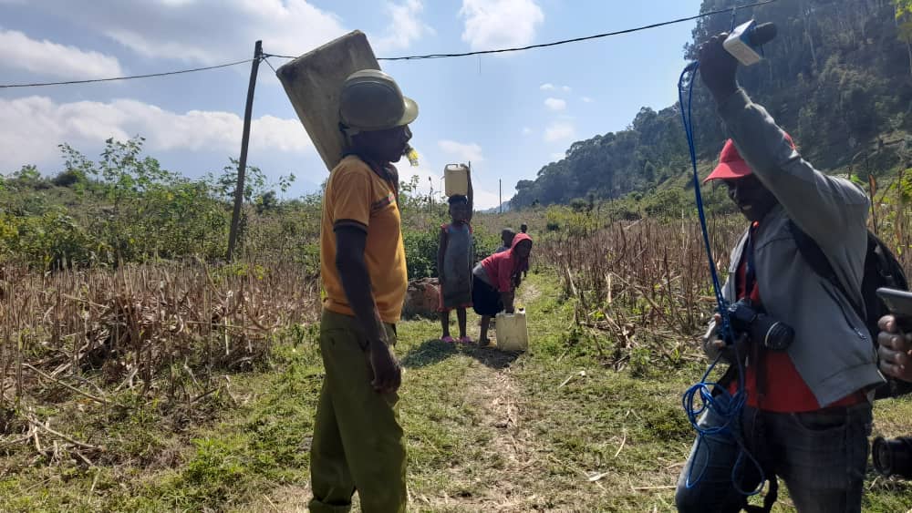 Burera: Hari abaturage bakomeje kunywa amazi y'ikiyaga