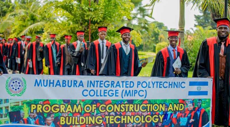 Kaminuza ya MIPC yashyize ku isoko ry'umurimo abagera ku 196