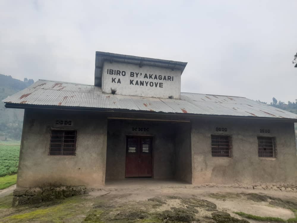 Nyabihu: Hari ibiro by'akagari bikora bitewe n'uko ikirere cyifashe