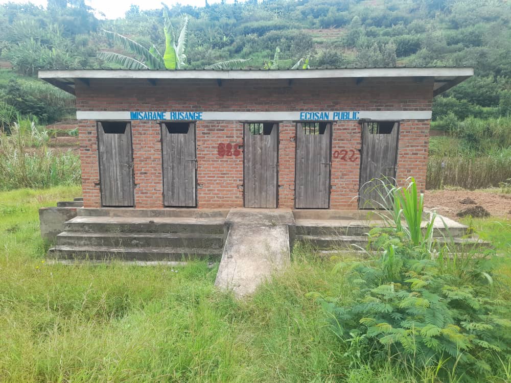 Gakenke: Baribaza akamaro k'imisarane rusange yo ku muhanda ikikijwe n'ibigunda