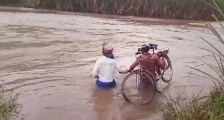 Abaturage muri Gakenke na Nyabihu barabona ubuyobozi bwarabimye amatwi