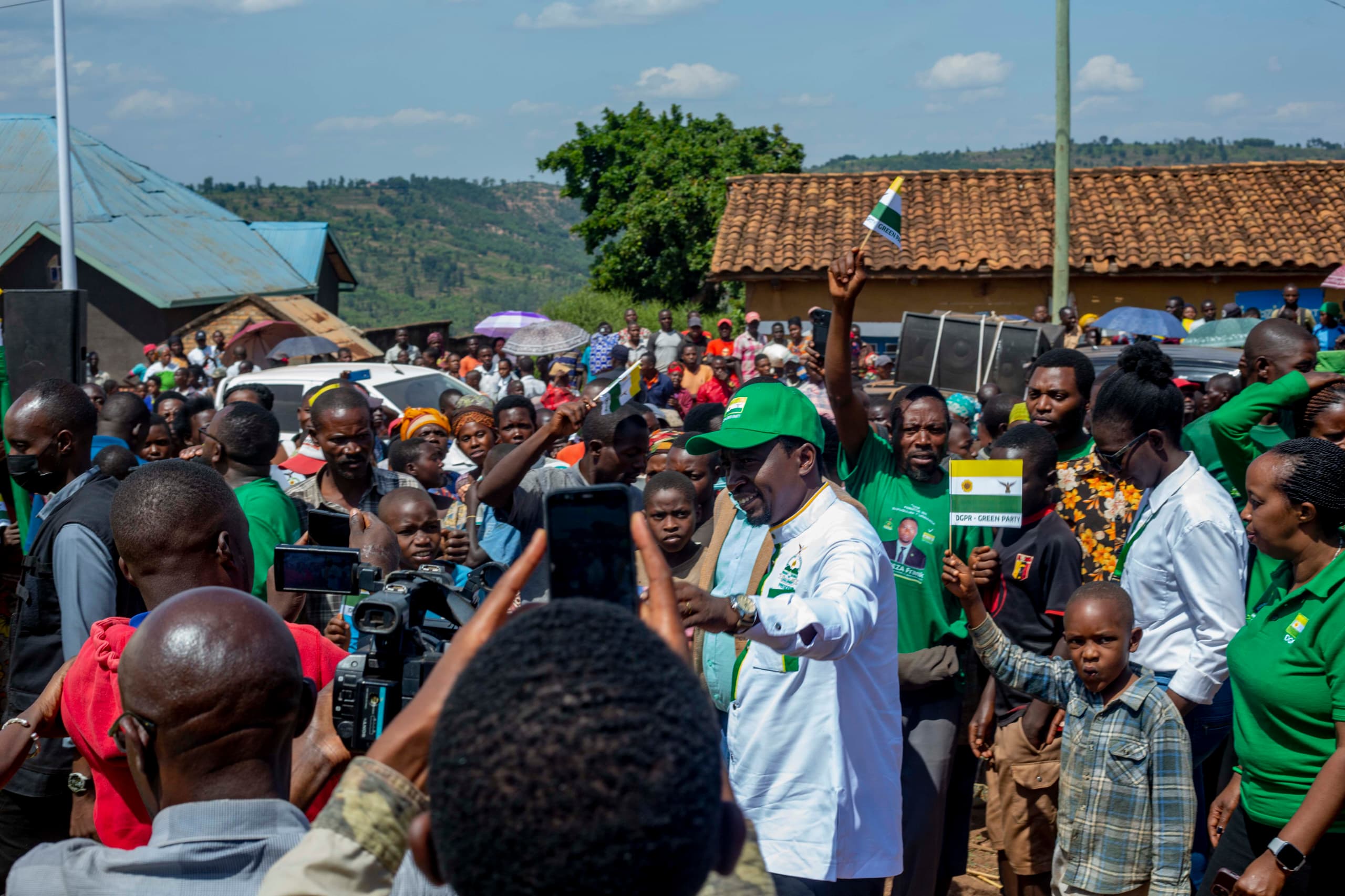 Dr Frank Habineza yasezeranyije abaturage ba Gisagara na Ruhango kuzateza imbere ubuhinzi n'ubworozi