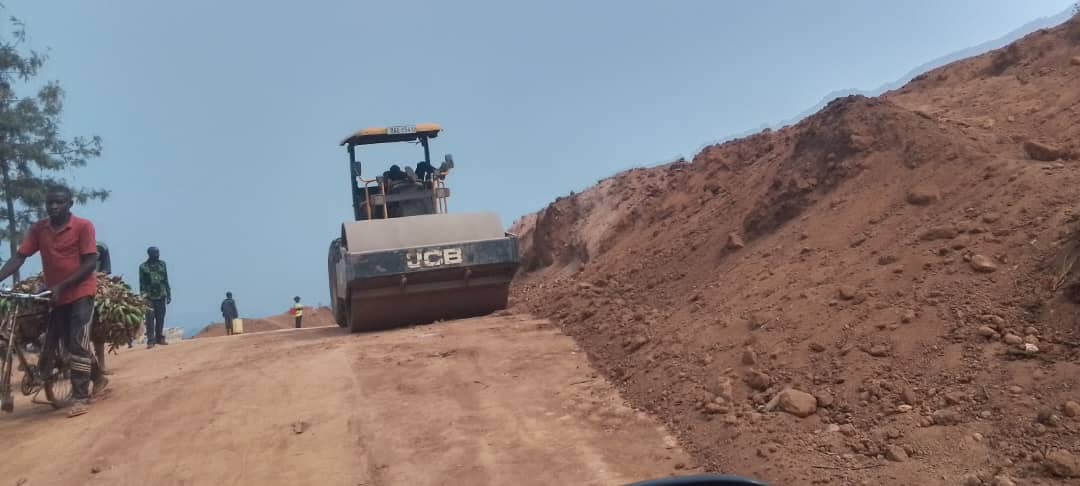 Rutsiro: Bari mu rujijo nyuma yo kutibona mu bazahabwa ingurane kuhari kubakwa umuhanda