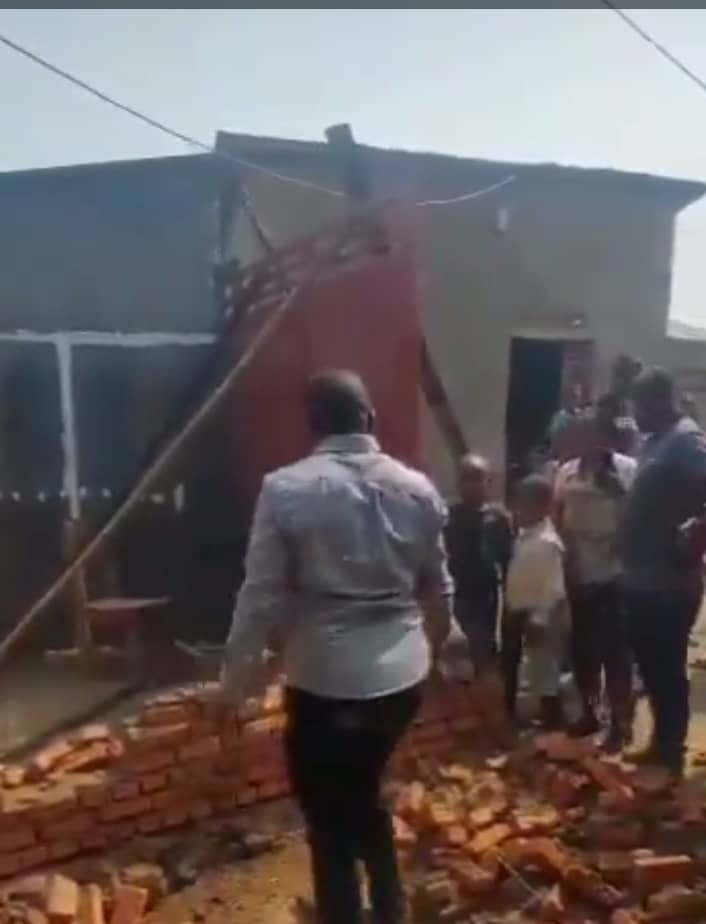 Rubavu: Gitifu wagaragaye asenya urupangu rw'umuturage yasezeye