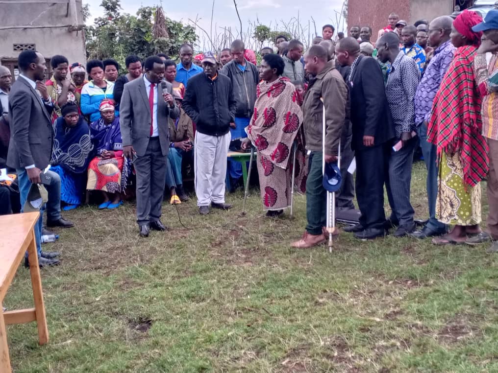 Musanze: Meya n'abakozi b'Akarere bamanukiye ibibazo by'abaturage